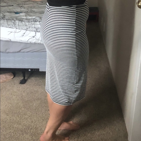 Striped pencil skirt - Picture 2 of 4
